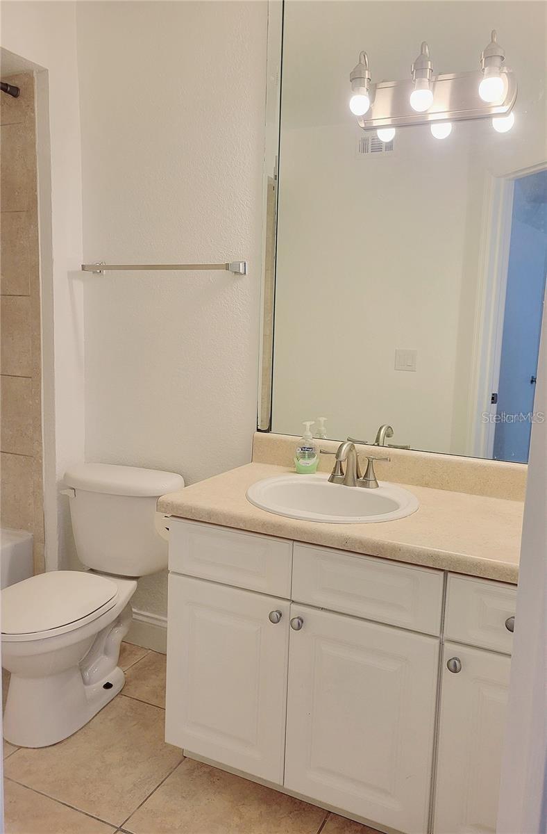 Image 15 of 29 For 4528 Commander Drive 2011