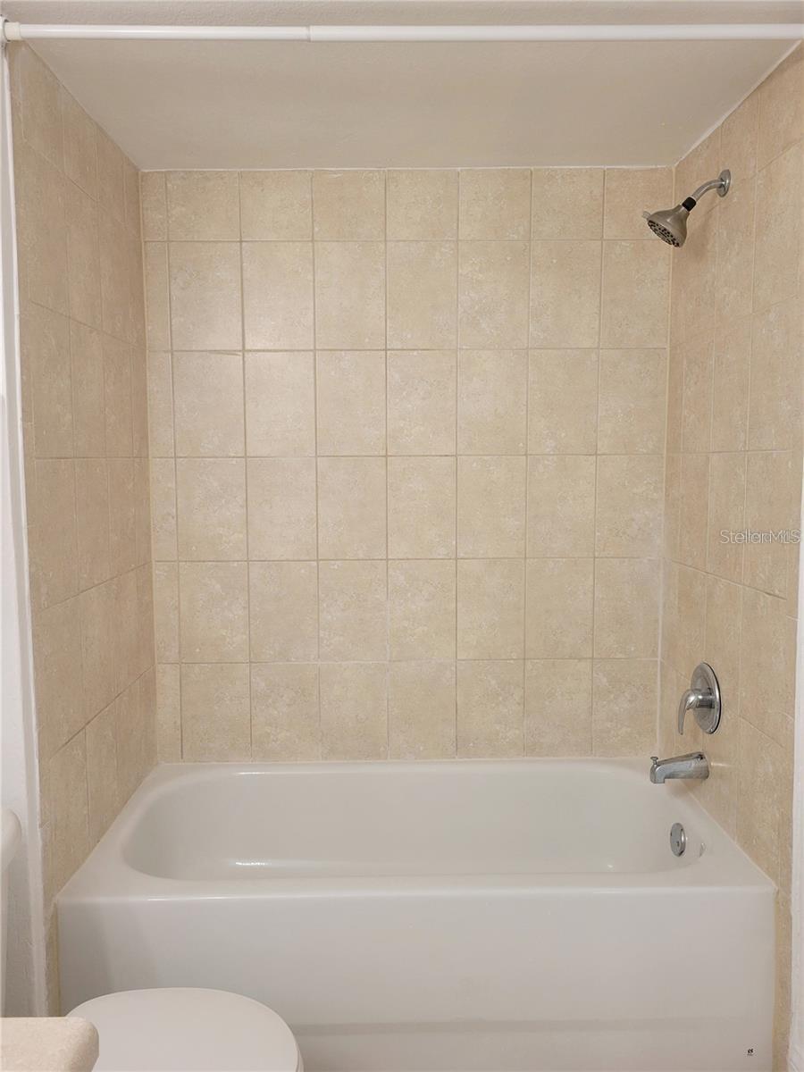 Image 20 of 29 For 4528 Commander Drive 2011