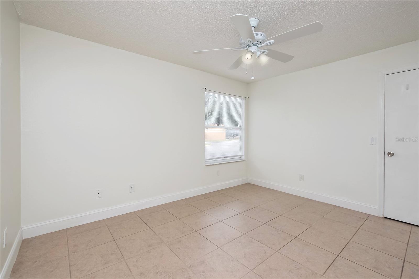 Image 22 of 29 For 4528 Commander Drive 2011