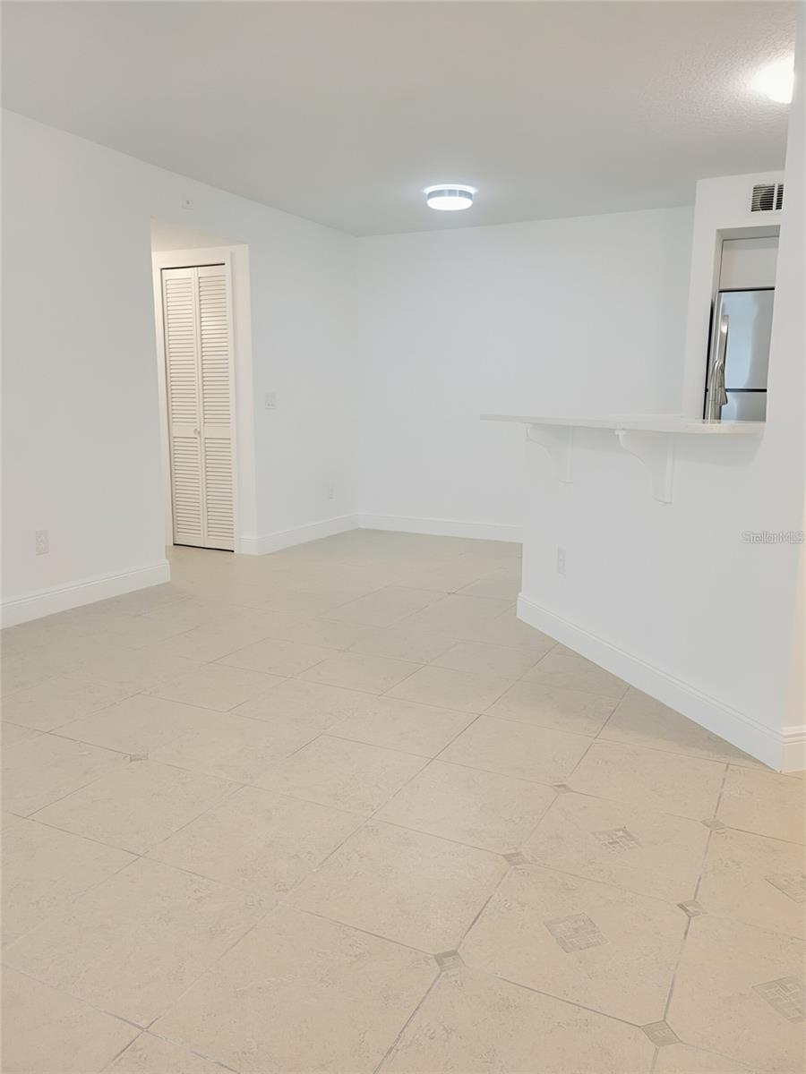 Image 3 of 29 For 4528 Commander Drive 2011