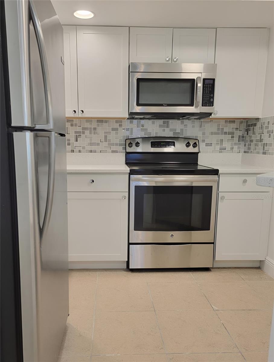 Image 6 of 29 For 4528 Commander Drive 2011