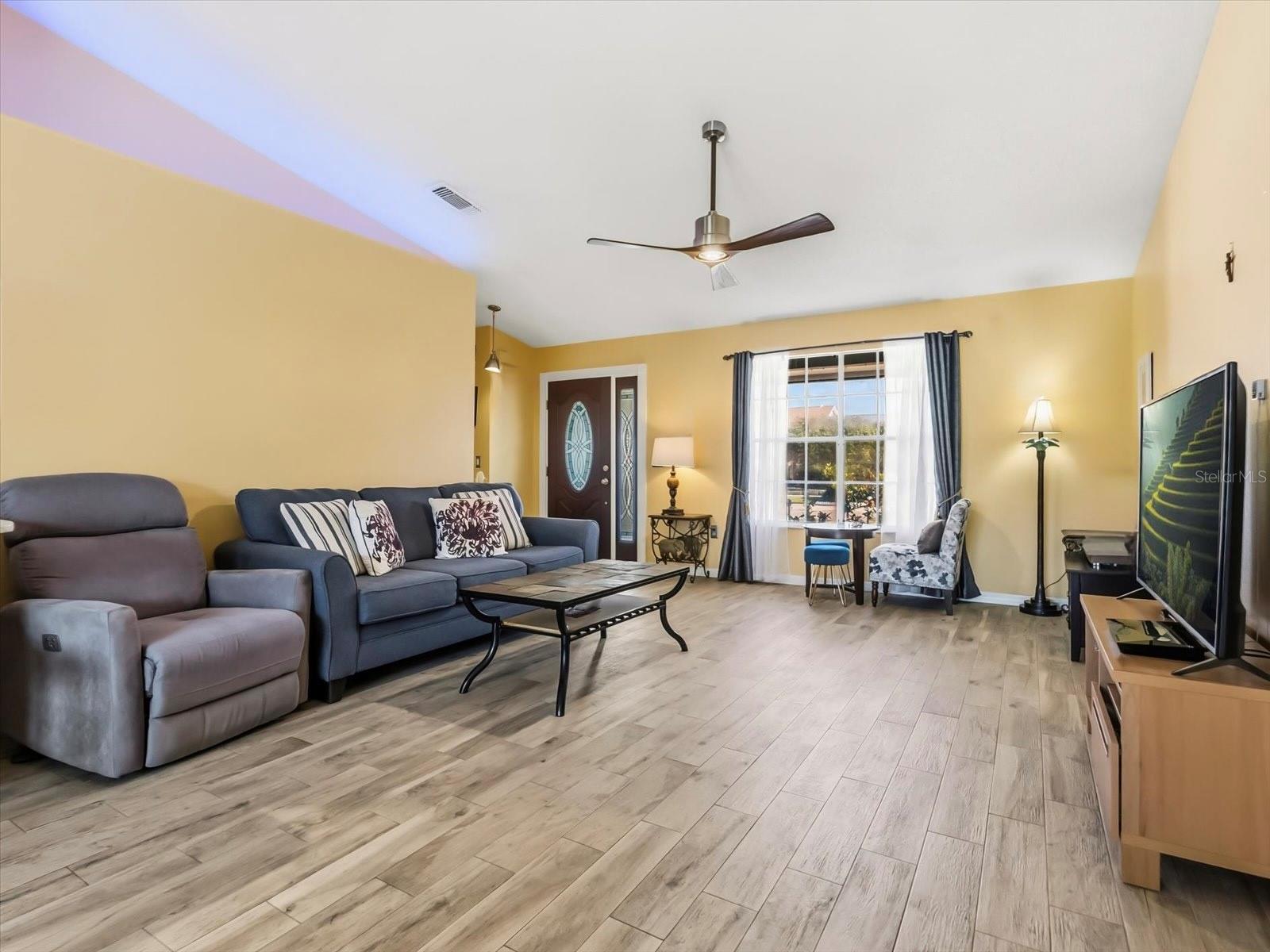 Image 10 of 49 For 2034 Ambergris Drive