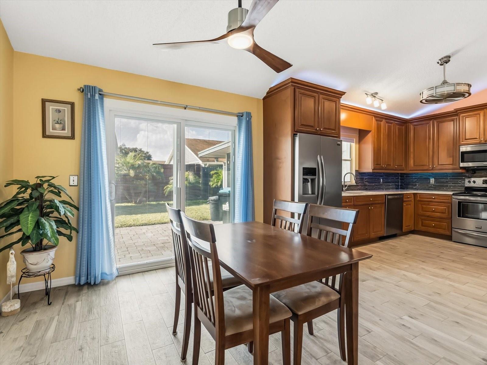 Image 11 of 49 For 2034 Ambergris Drive