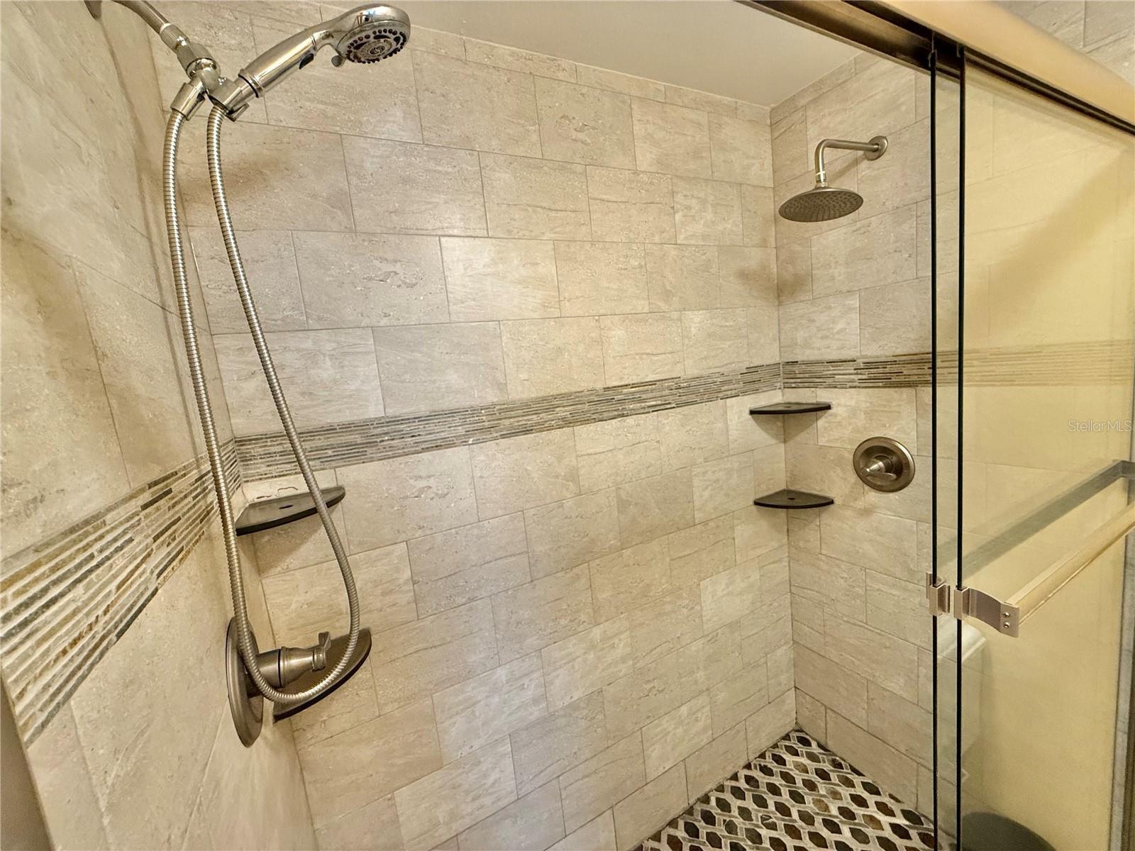 Image 22 of 49 For 2034 Ambergris Drive