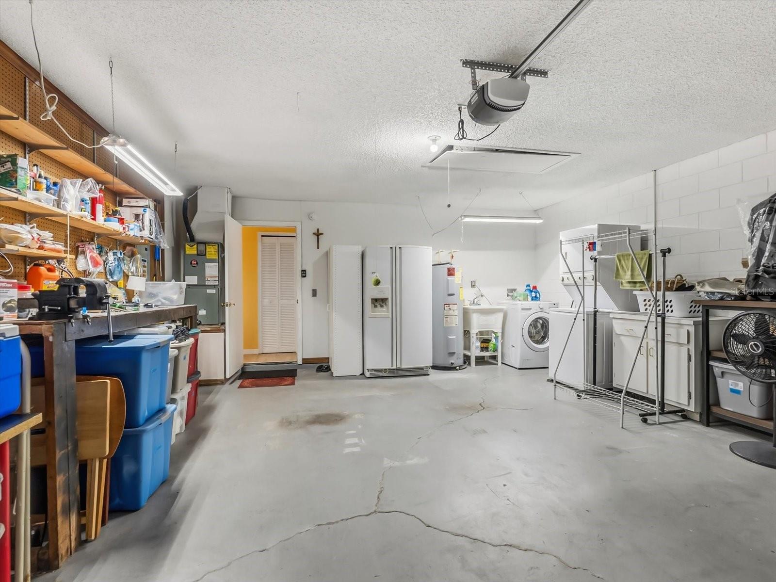 Image 35 of 49 For 2034 Ambergris Drive