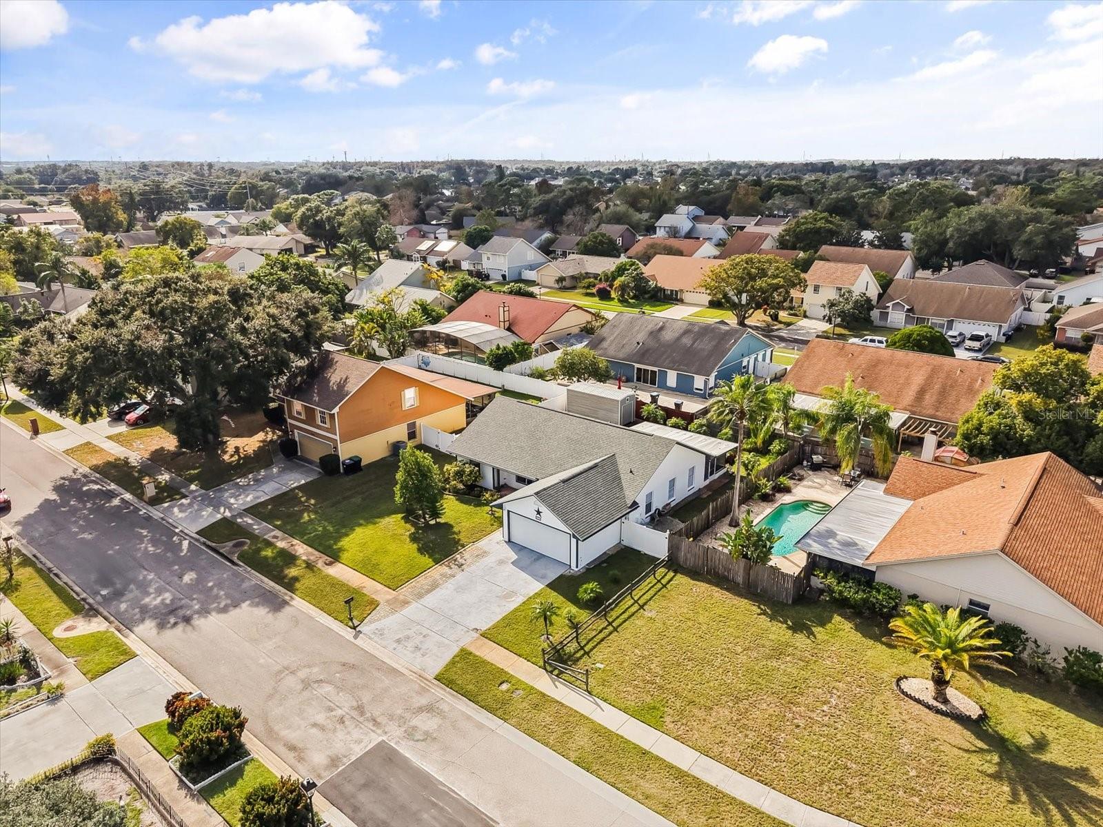 Image 38 of 49 For 2034 Ambergris Drive