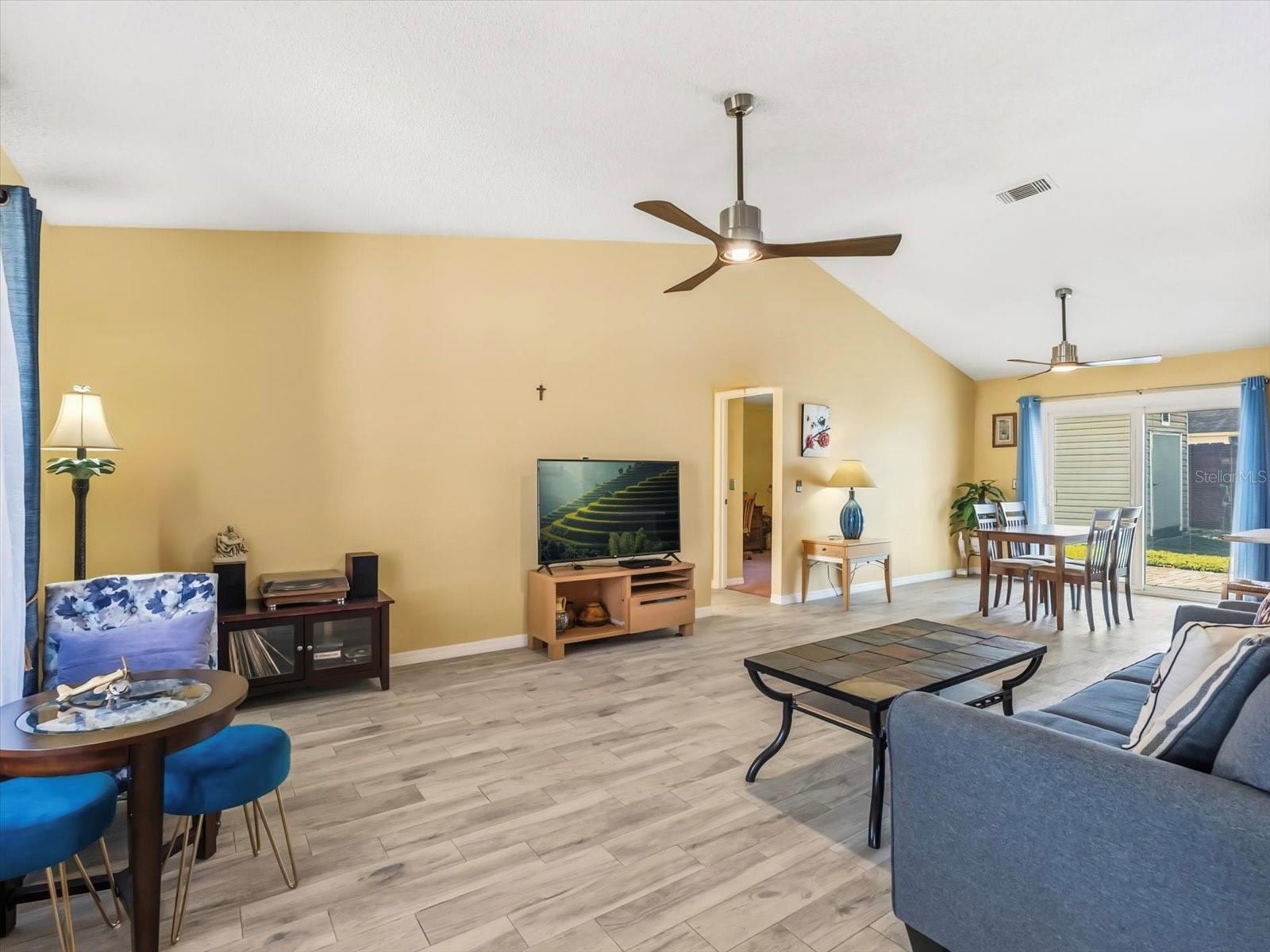 Image 4 of 49 For 2034 Ambergris Drive