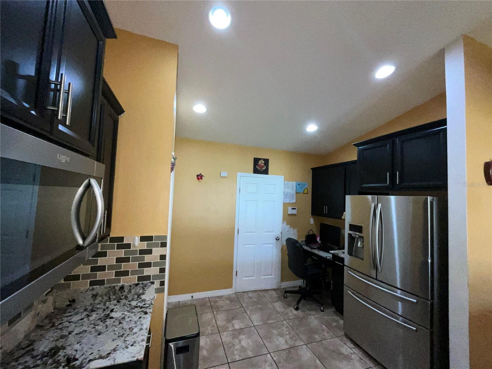 Image 18 of 55 For 3636 Sail Harbor Drive