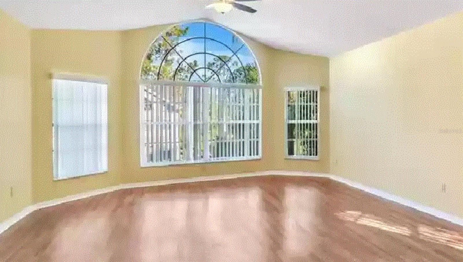 Image 2 of 7 For 2046 Royal Bay Boulevard 10