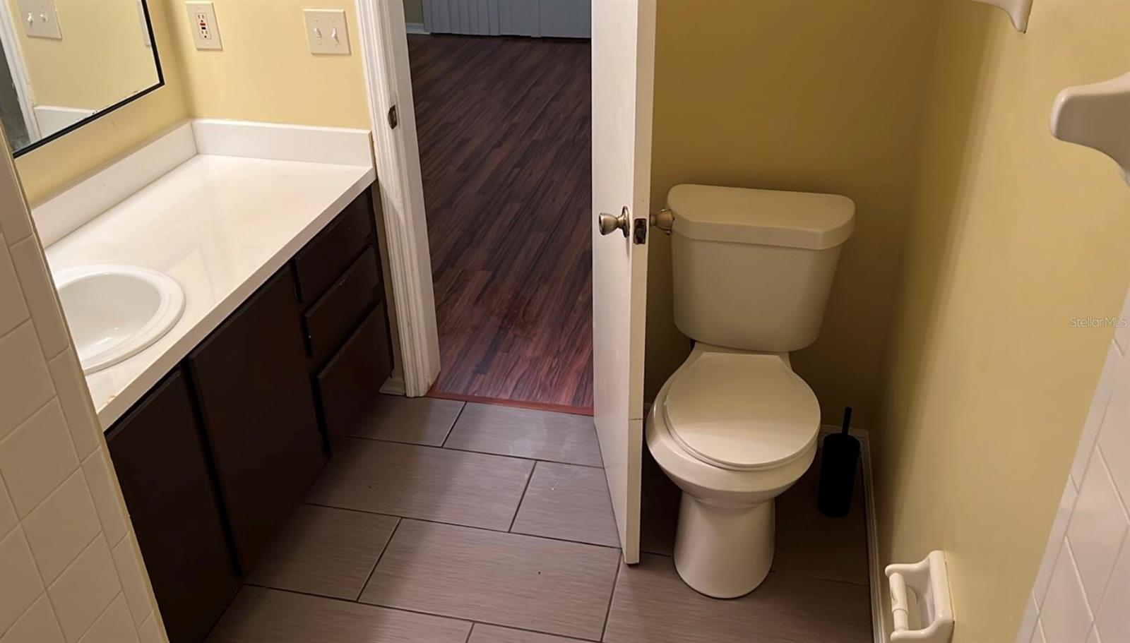 Image 7 of 7 For 2046 Royal Bay Boulevard 10