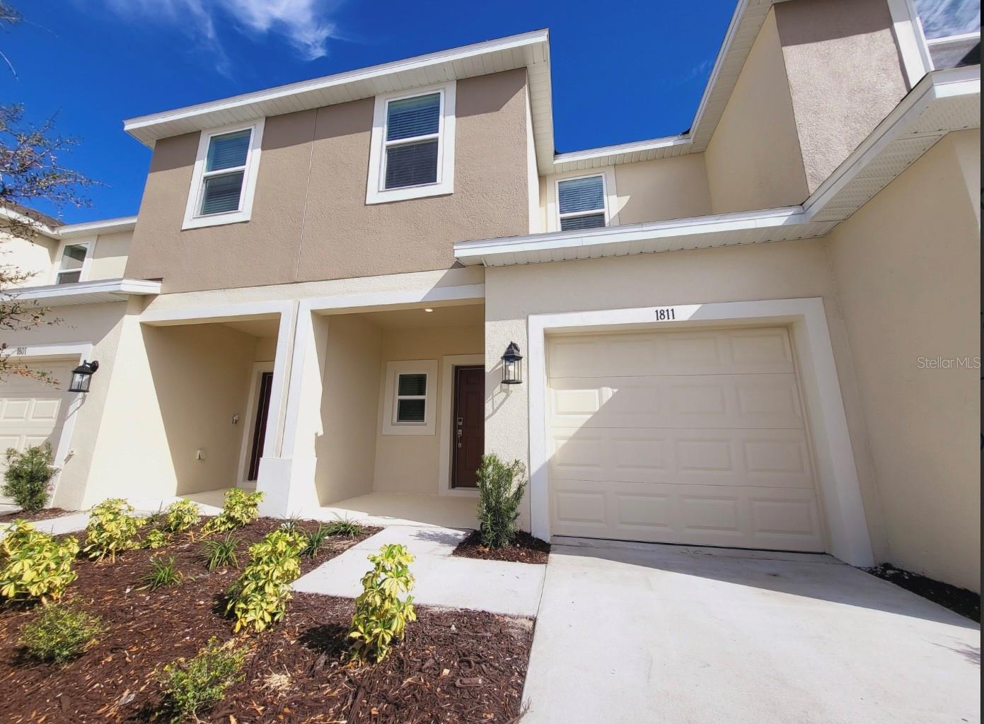 Image 2 of 17 For 1811 Roosevelt Place