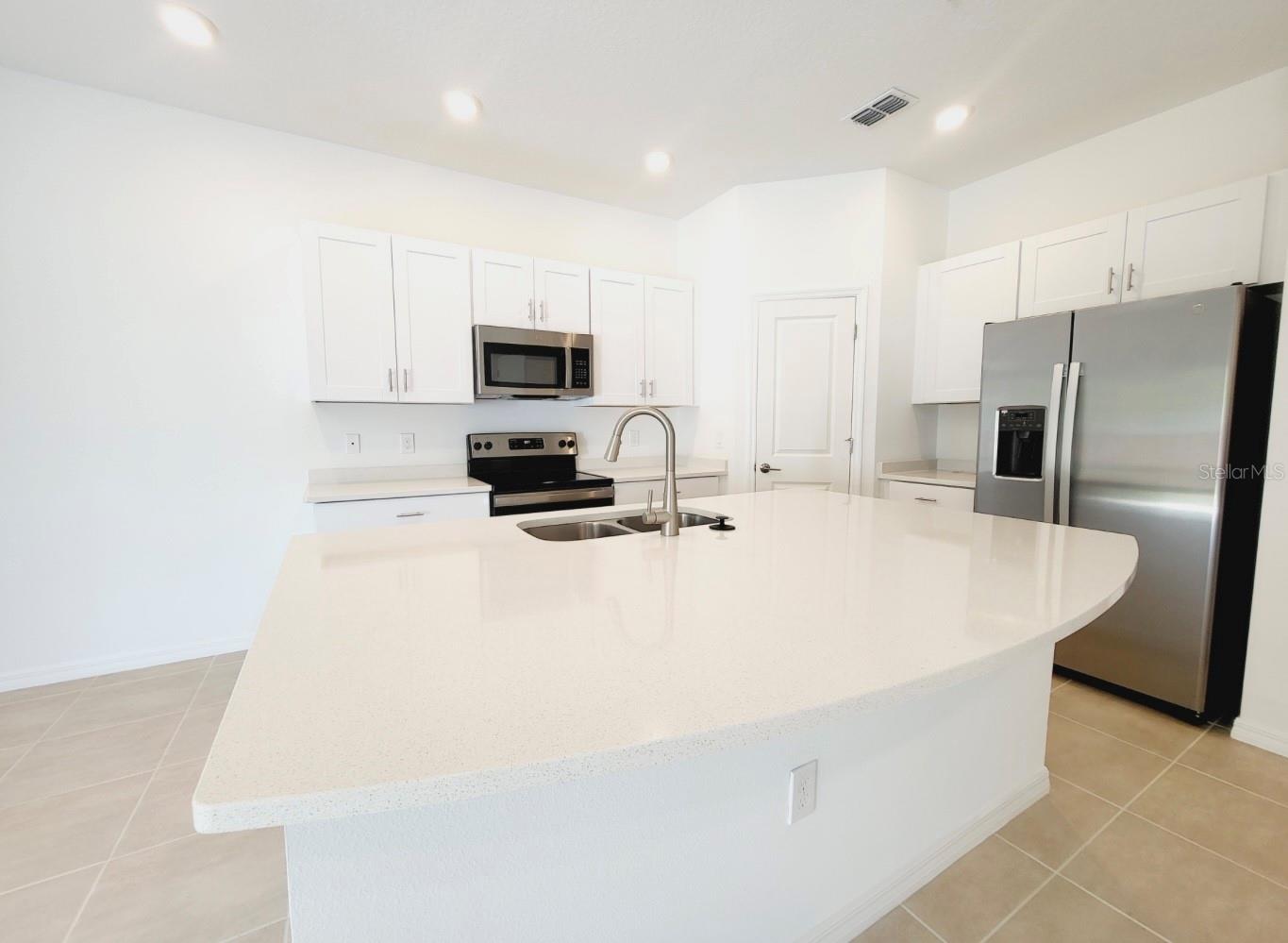 Image 5 of 17 For 1811 Roosevelt Place