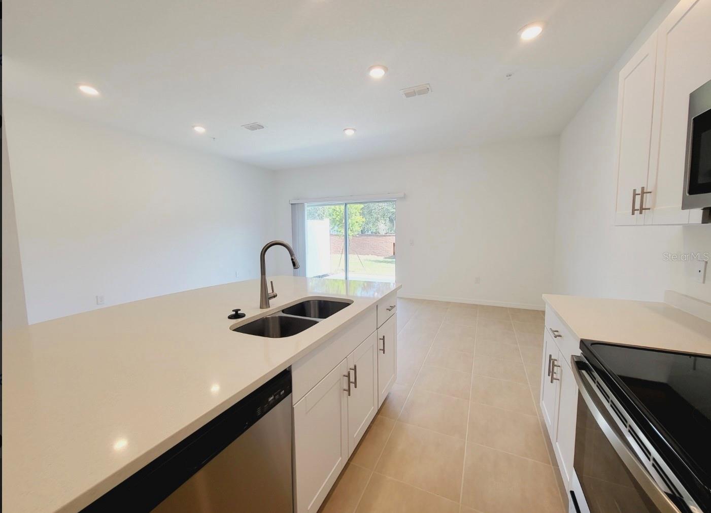 Image 7 of 17 For 1811 Roosevelt Place