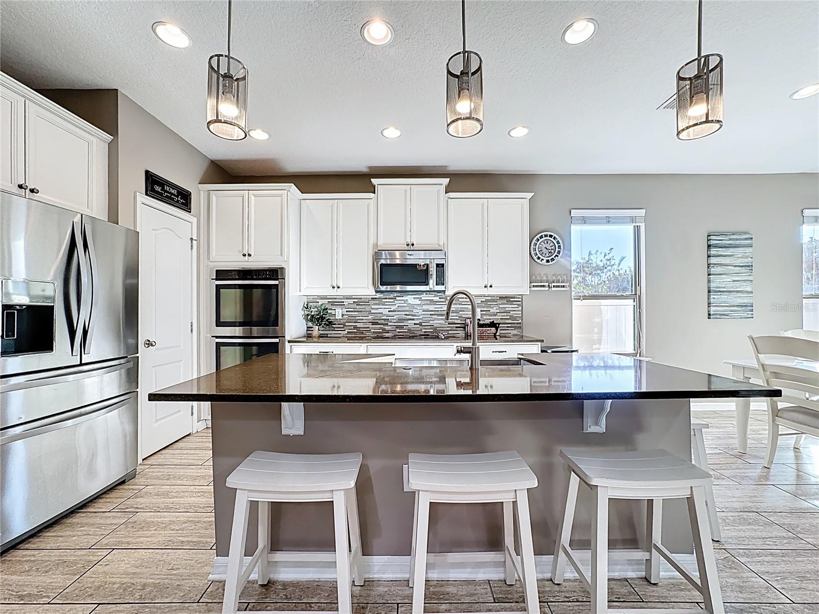 Image 2 of 48 For 1234 Fountain Coin Loop