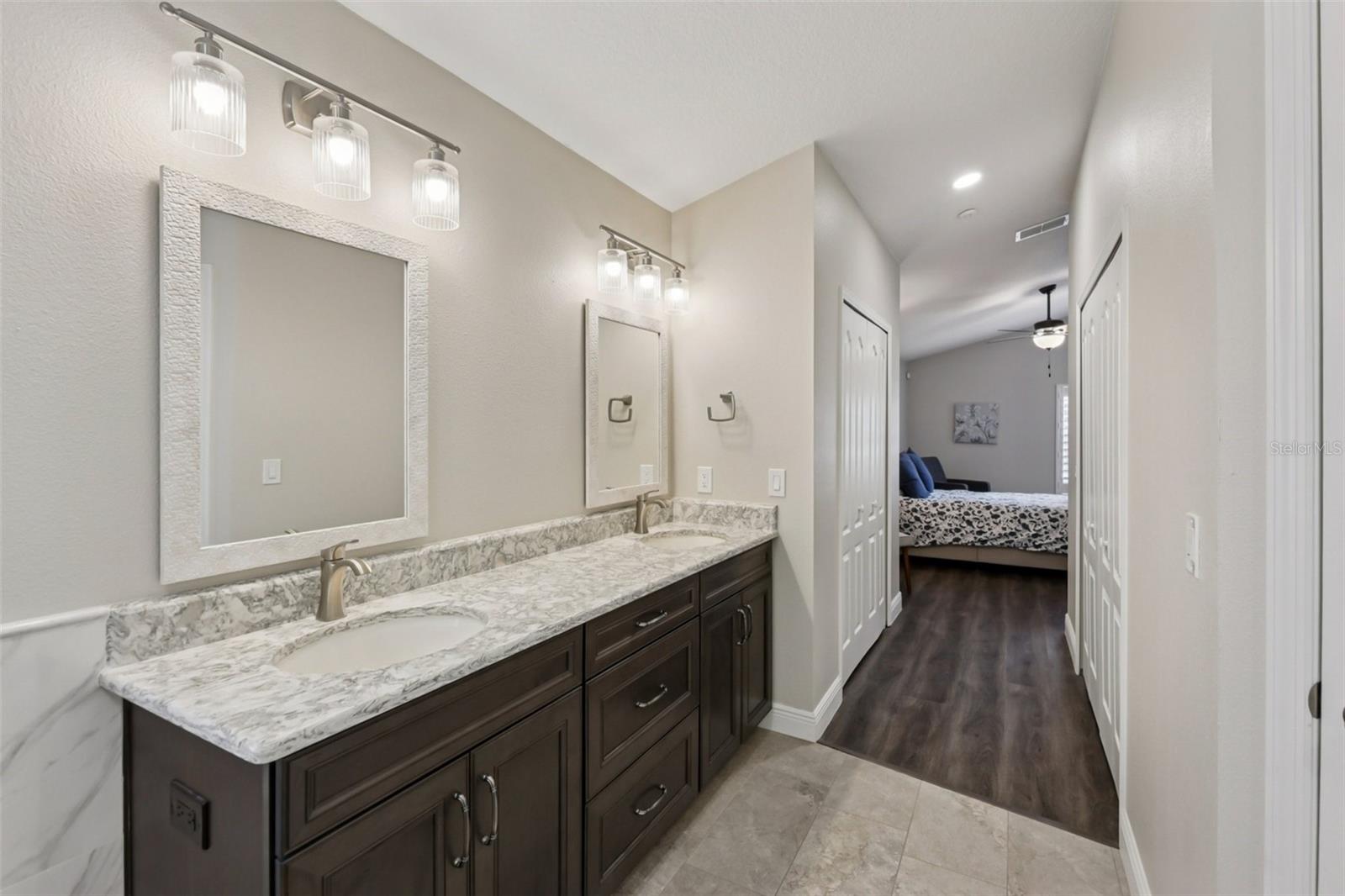 Image 17 of 46 For 2337 Runyon Court