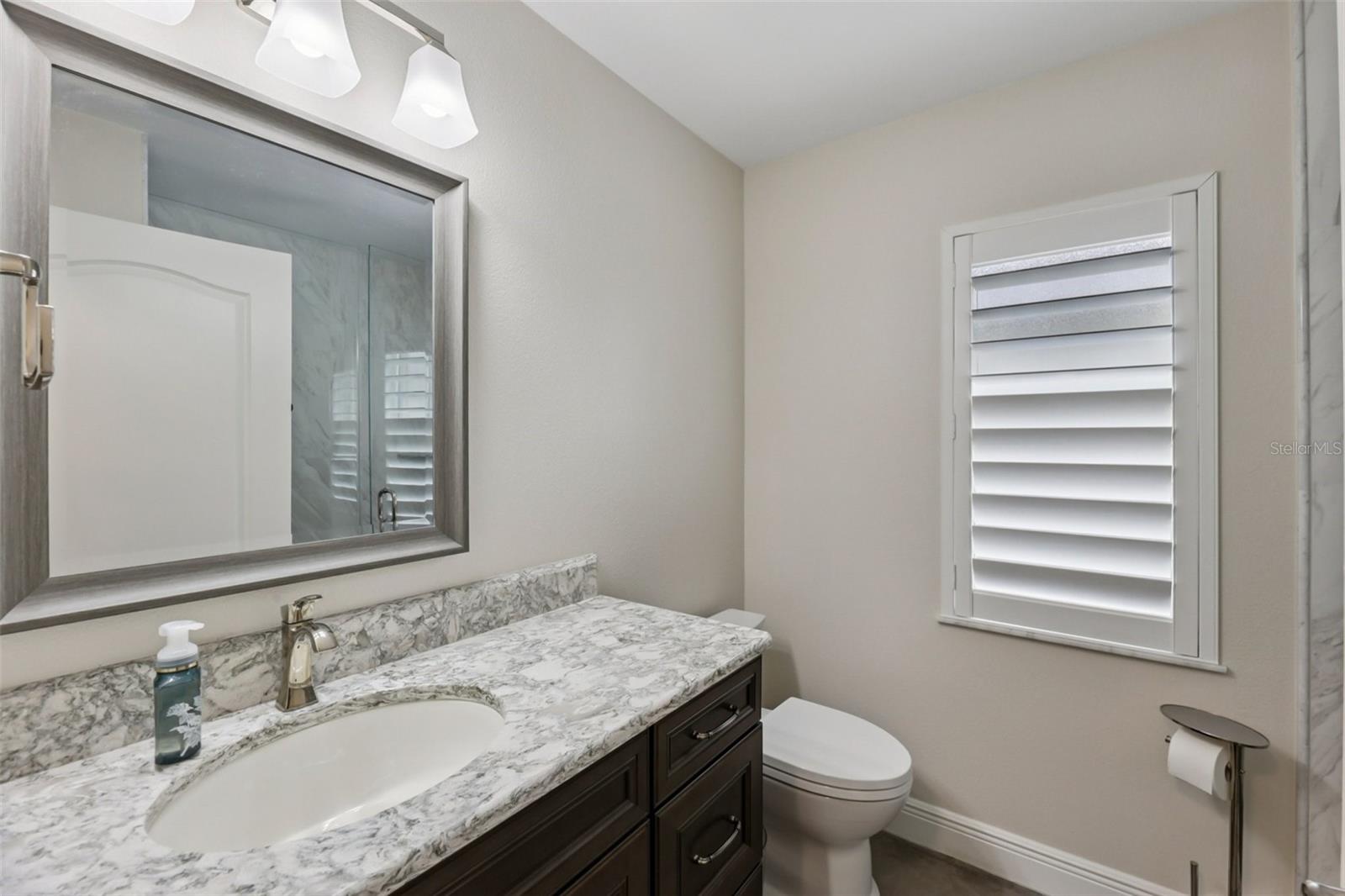 Image 19 of 46 For 2337 Runyon Court