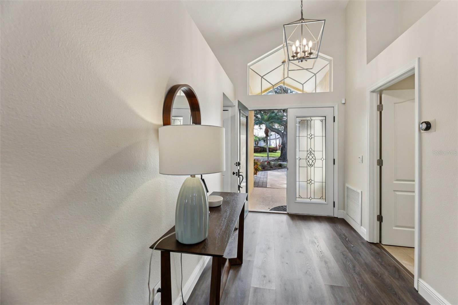 Image 4 of 46 For 2337 Runyon Court