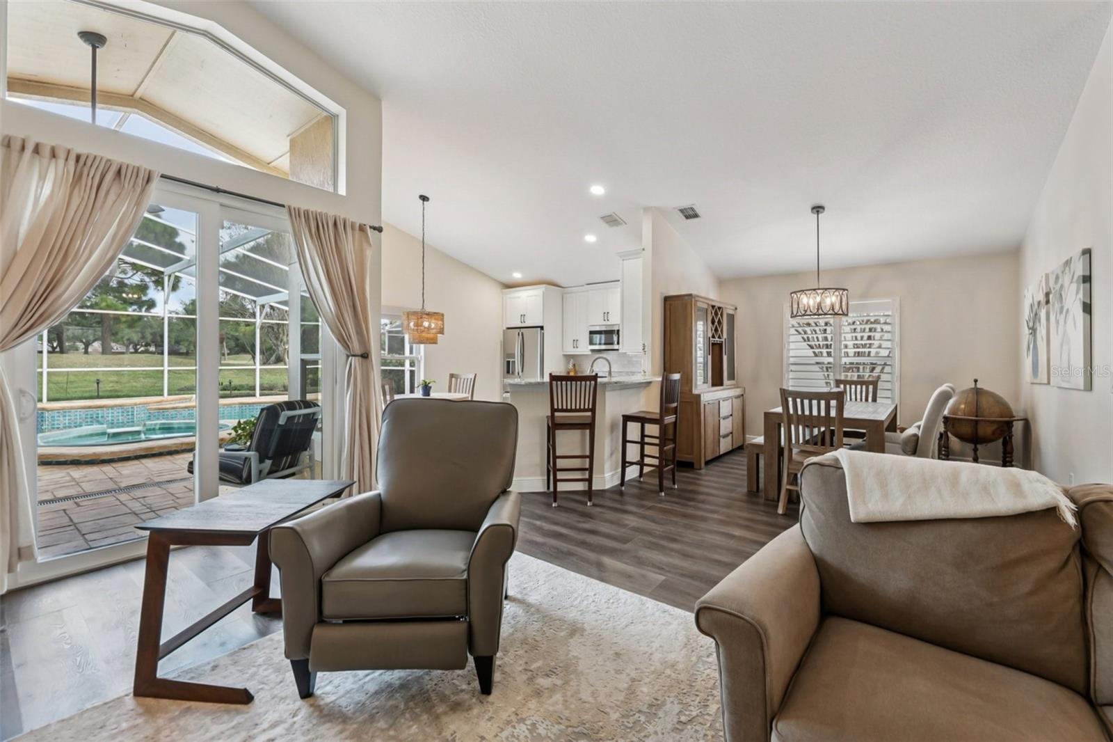 Image 5 of 46 For 2337 Runyon Court