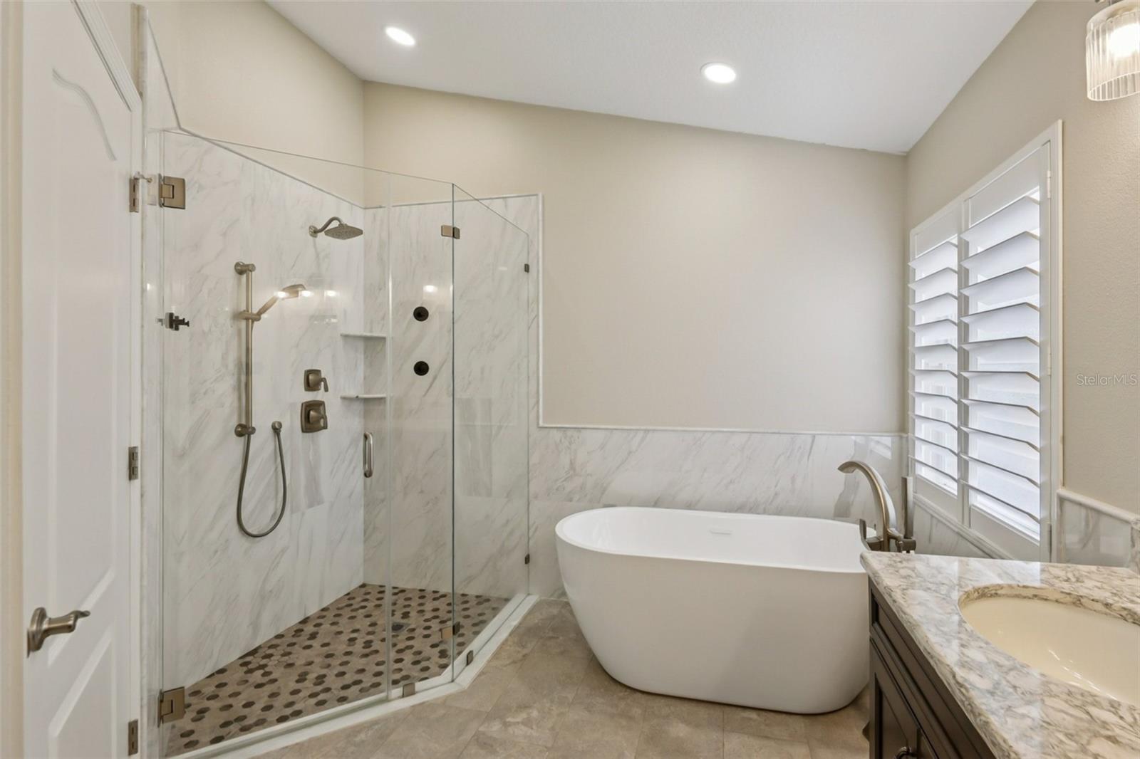 Image 6 of 46 For 2337 Runyon Court