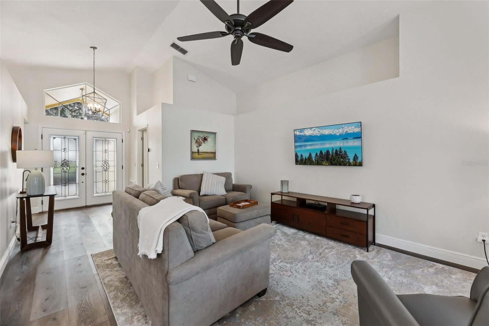 Image 8 of 46 For 2337 Runyon Court