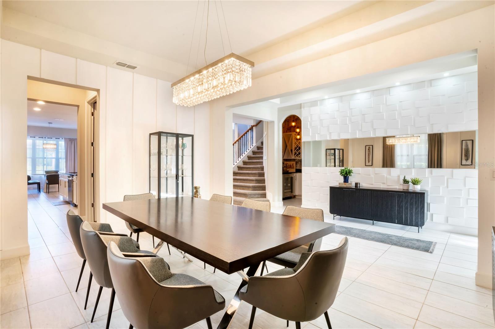 Image 5 of 36 For 9210 Royal Estates Boulevard