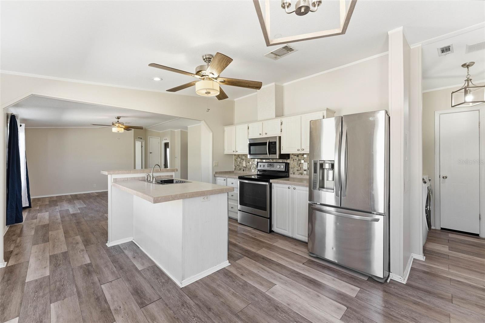 Image 15 of 53 For 50989 Highway 27 204