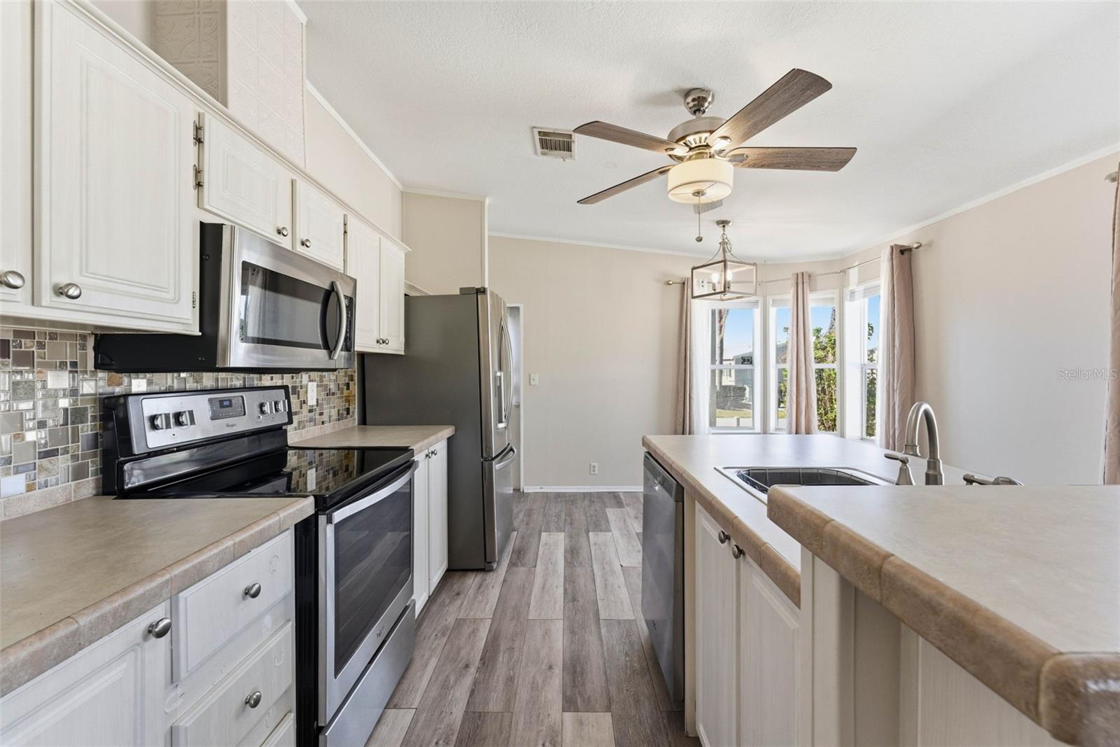 Image 16 of 53 For 50989 Highway 27 204