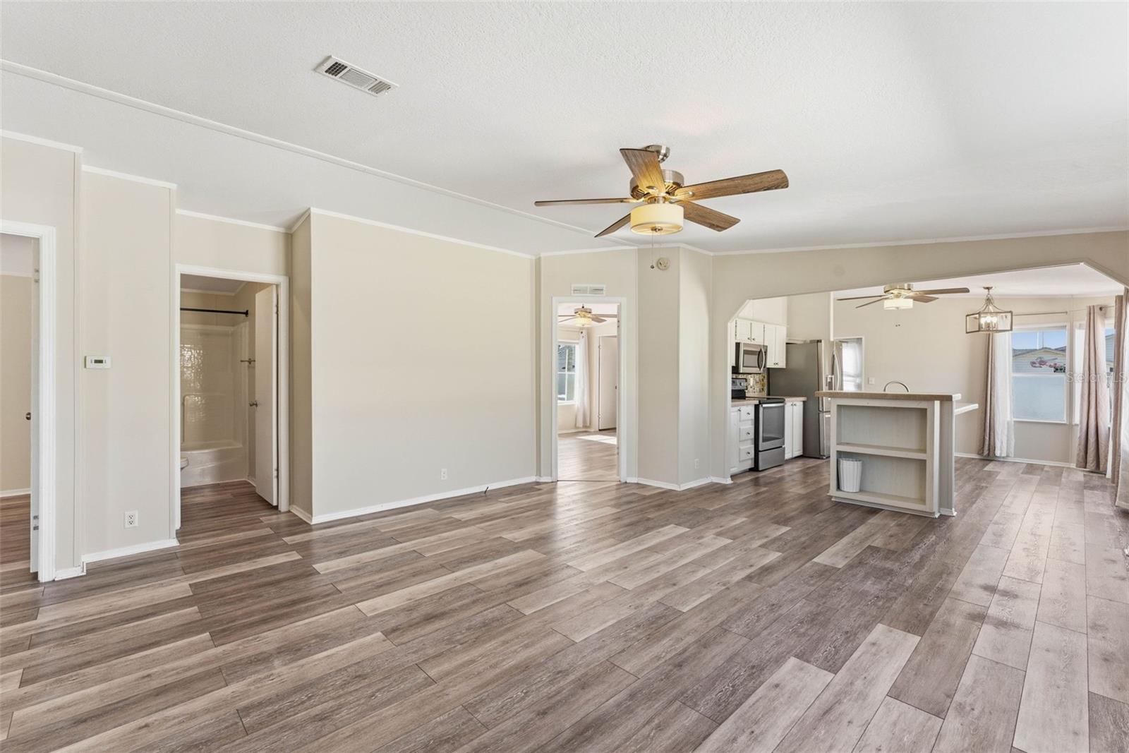 Image 19 of 53 For 50989 Highway 27 204