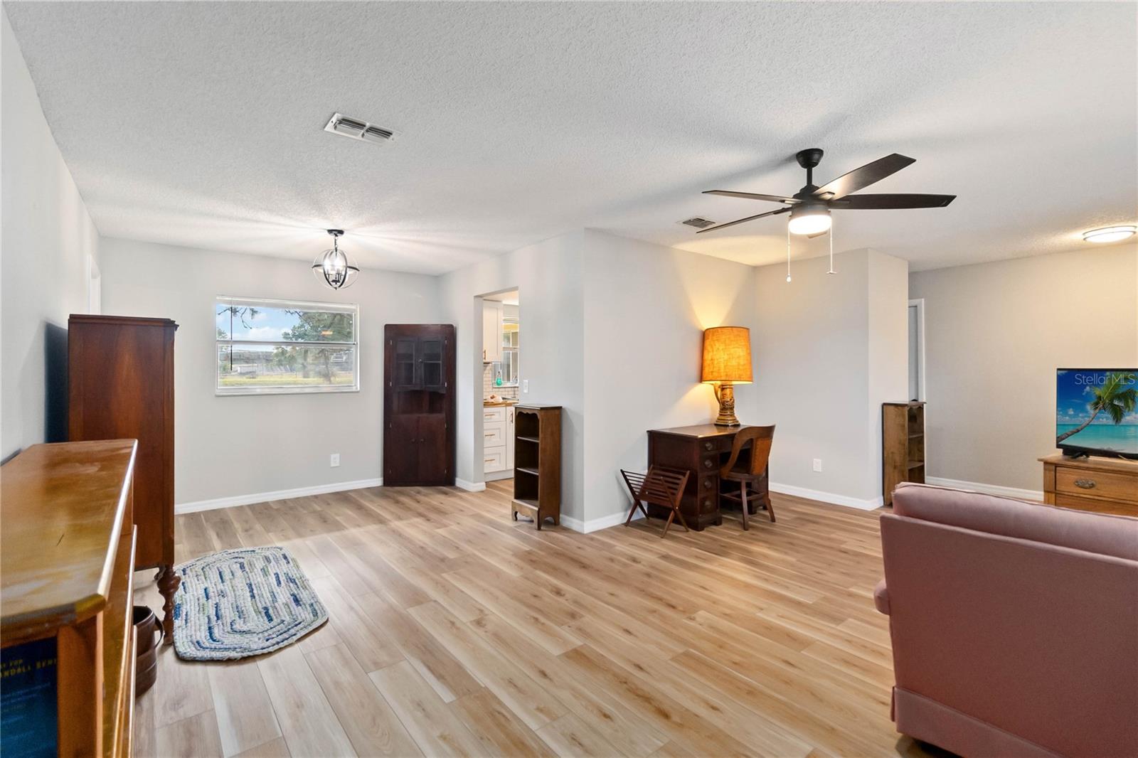 Image 6 of 24 For 4006 Macdonough Avenue