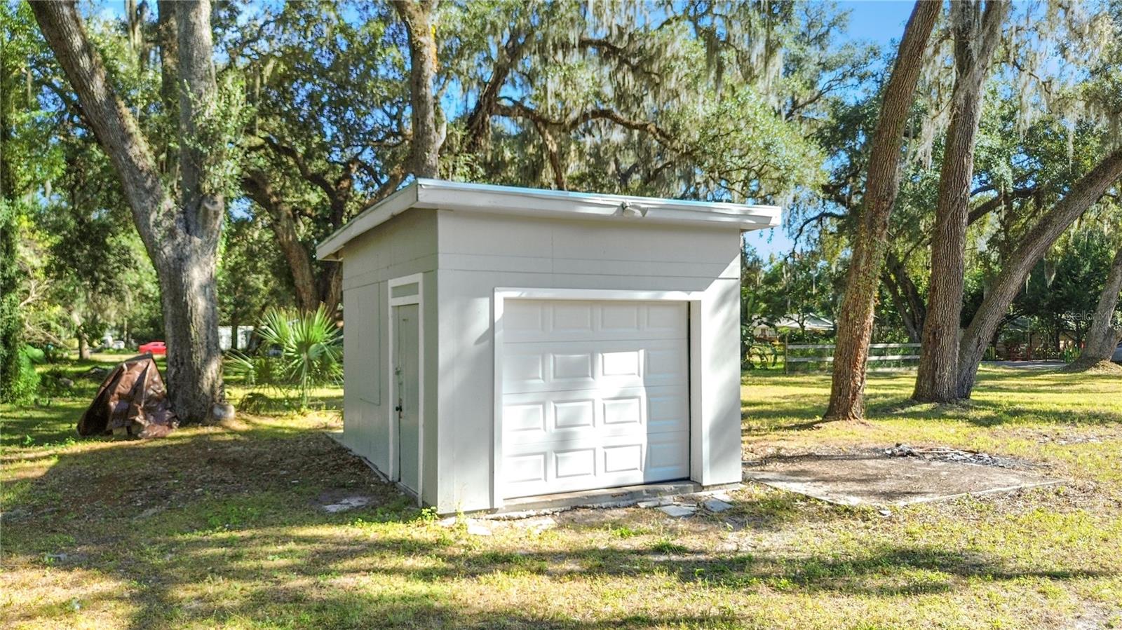 Image 21 of 35 For 2716 Berdetta Street