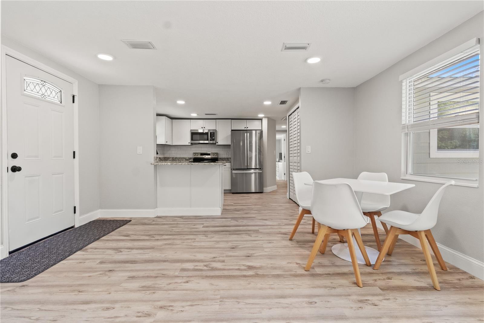 Image 6 of 35 For 2716 Berdetta Street