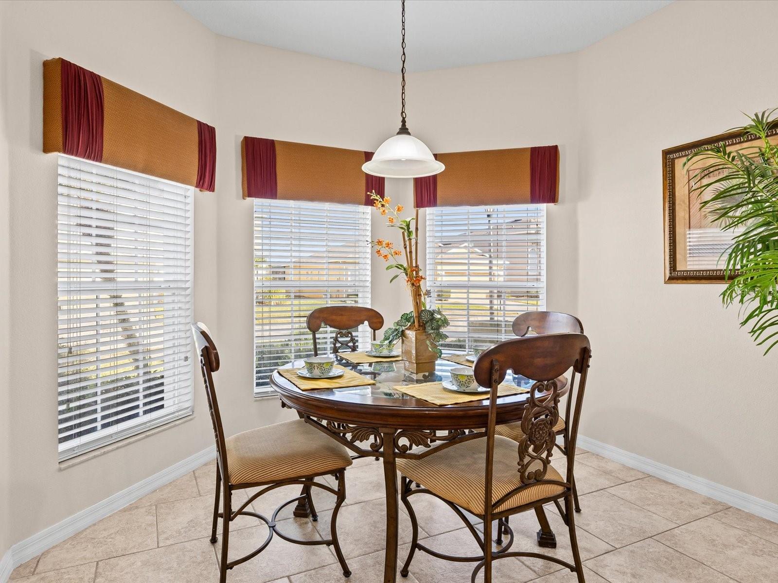 Image 18 of 42 For 113 Norfolk Drive