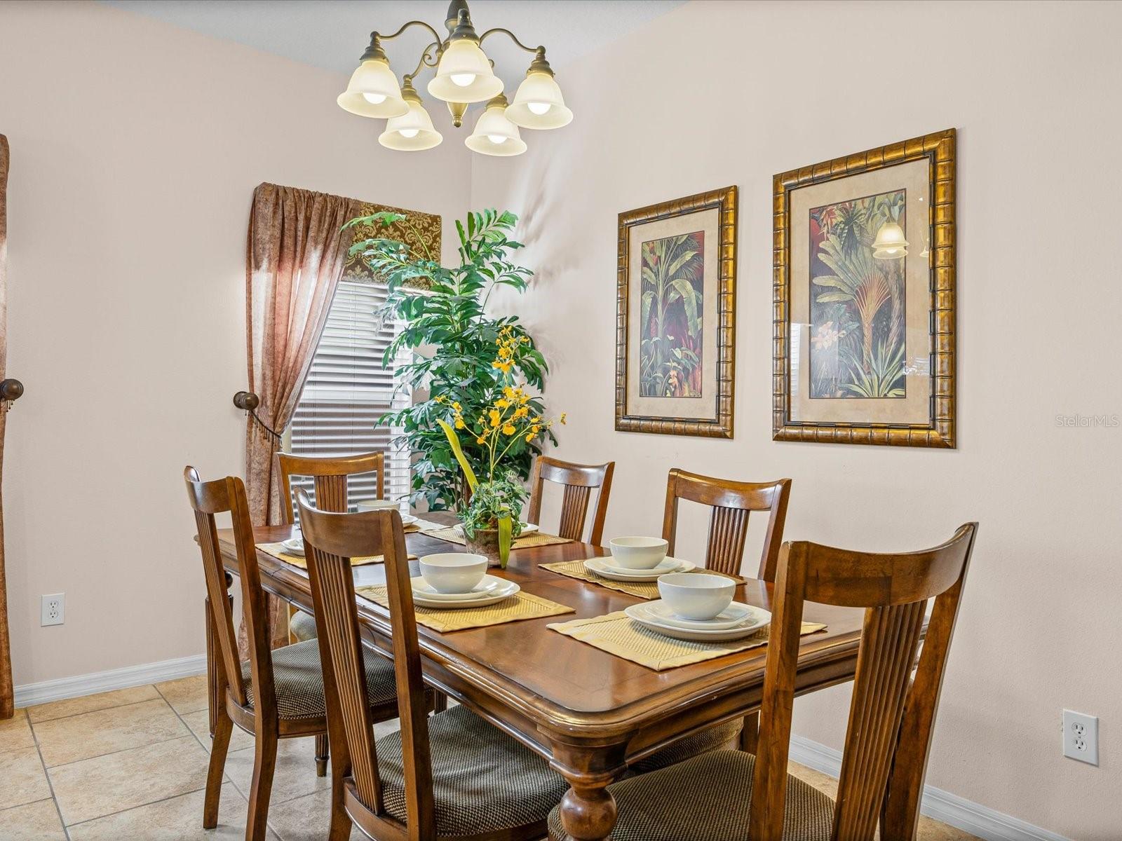 Image 19 of 42 For 113 Norfolk Drive