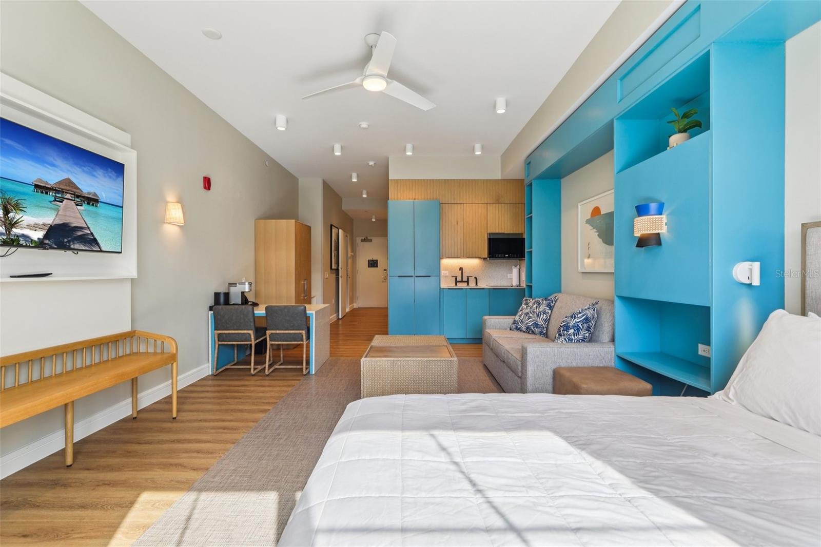 Image 11 of 58 For 3151 Sunset Walk Drive 318