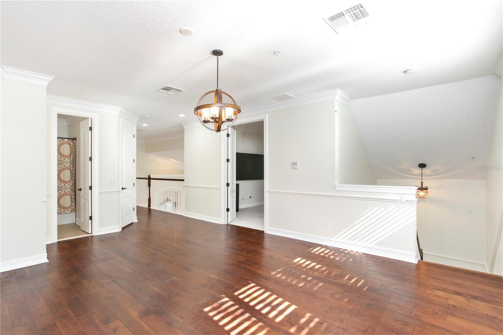 Image 33 of 83 For 1511 Harston Avenue