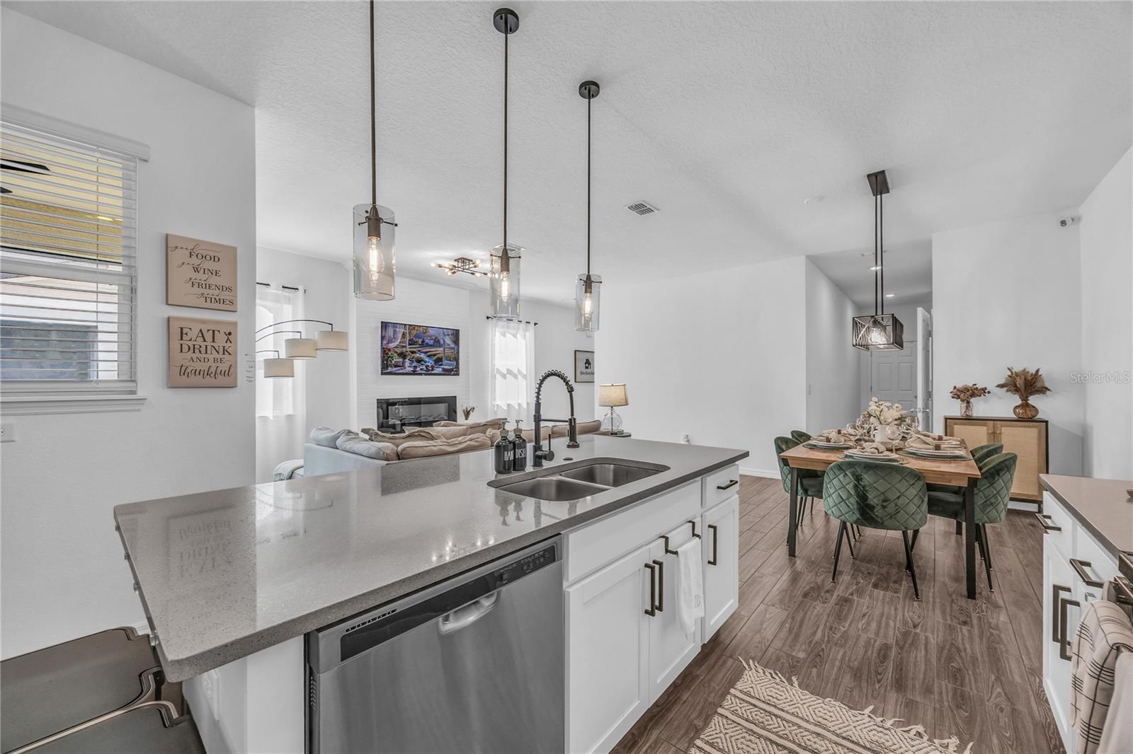 Image 16 of 45 For 15583 Willow Arbor Circle