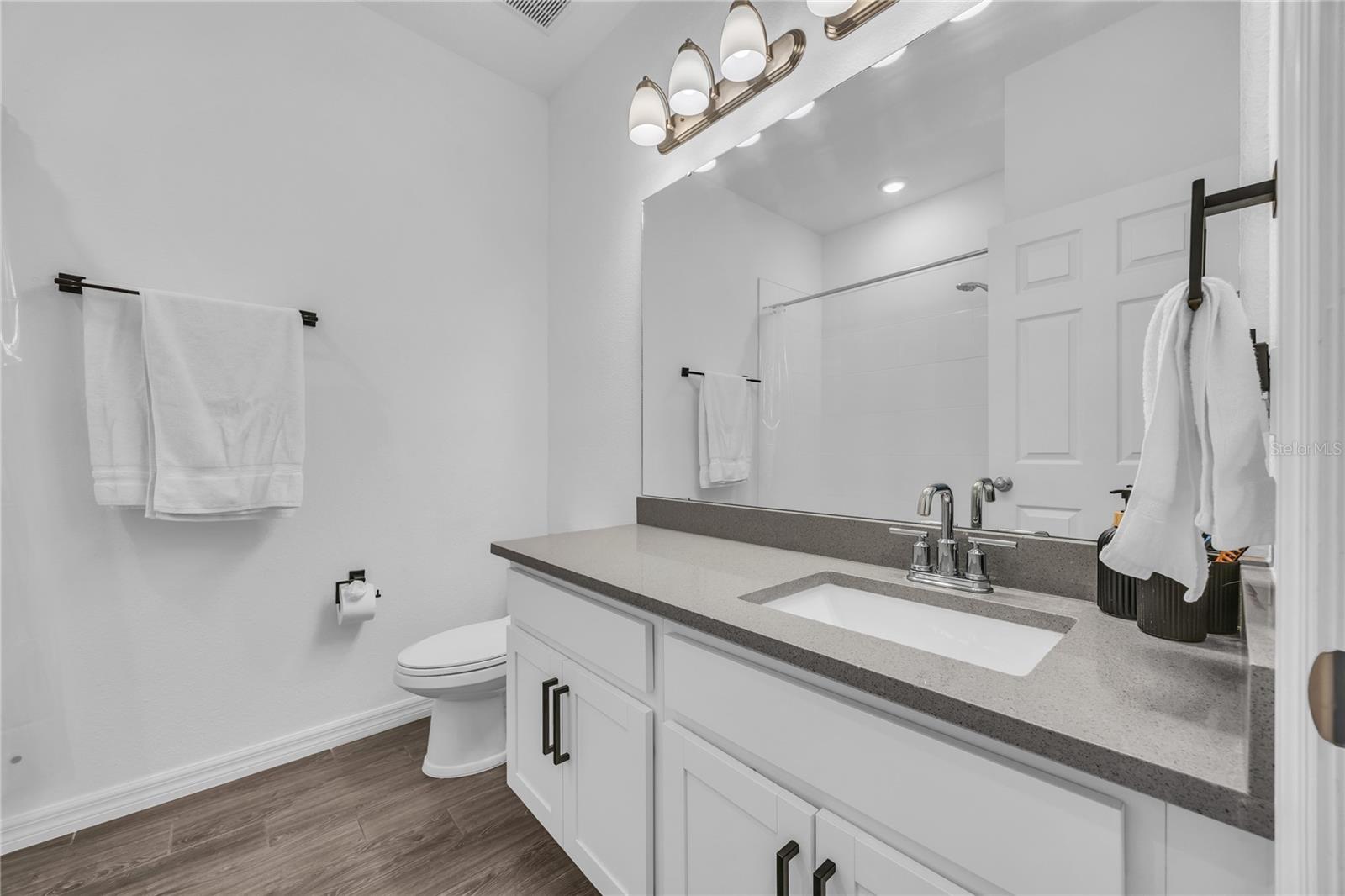 Image 31 of 45 For 15583 Willow Arbor Circle