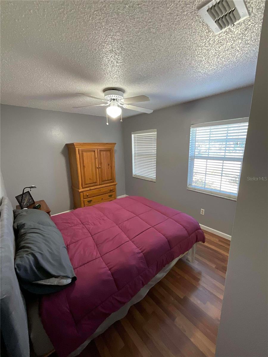 Image 22 of 23 For 616 Kings Lane Sw