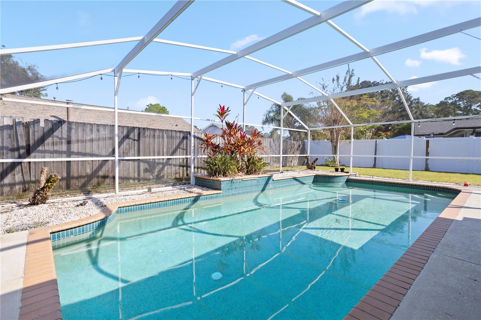 Image 30 of 34 For 204 Teakwood Court