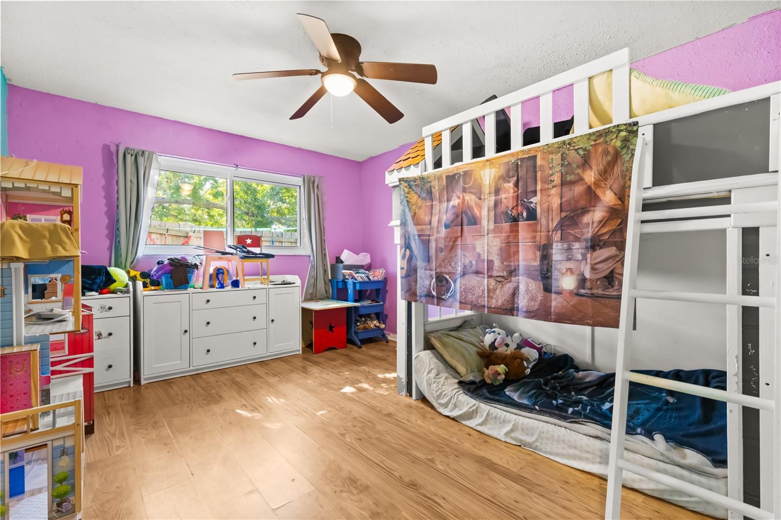 Image 11 of 31 For 37 Osprey Street