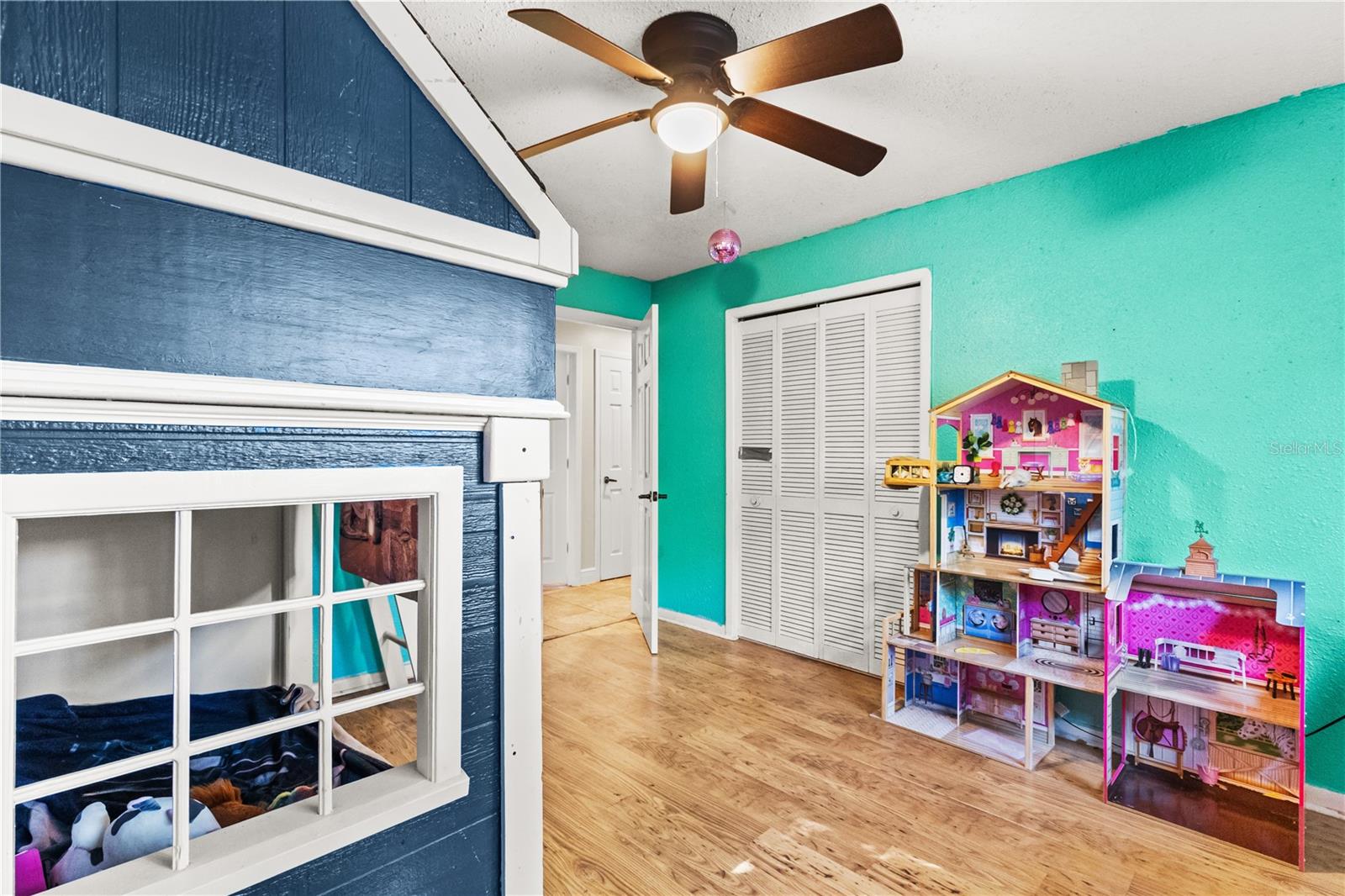 Image 12 of 31 For 37 Osprey Street