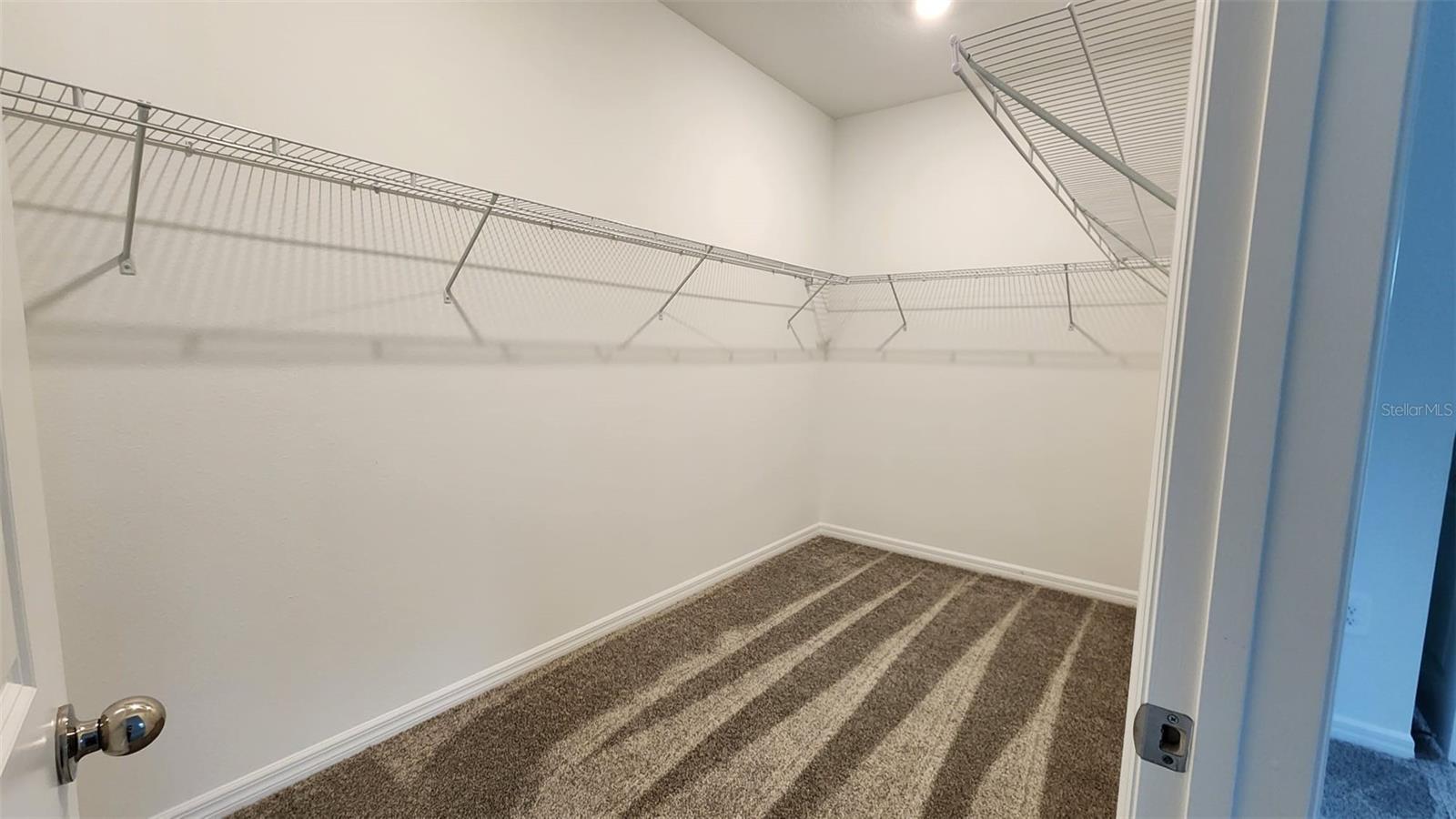 Image 5 of 15 For 1427 Brentwood Drive