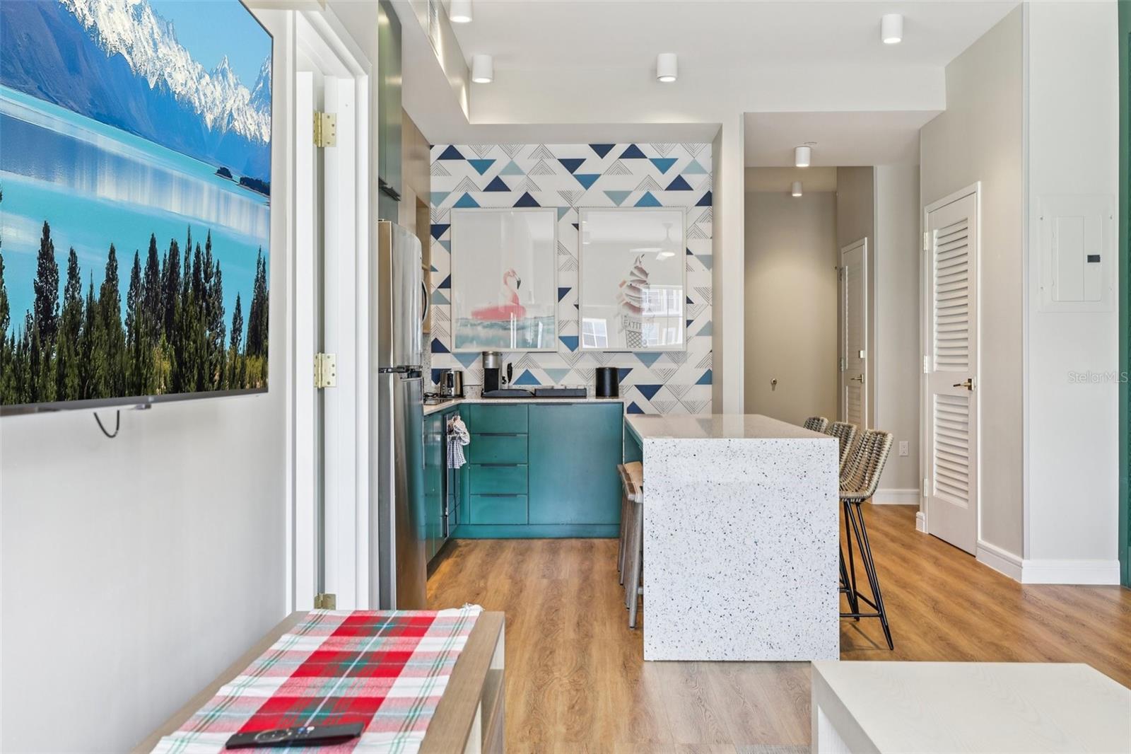 Image 7 of 56 For 3151 Sunset Walk Drive 316