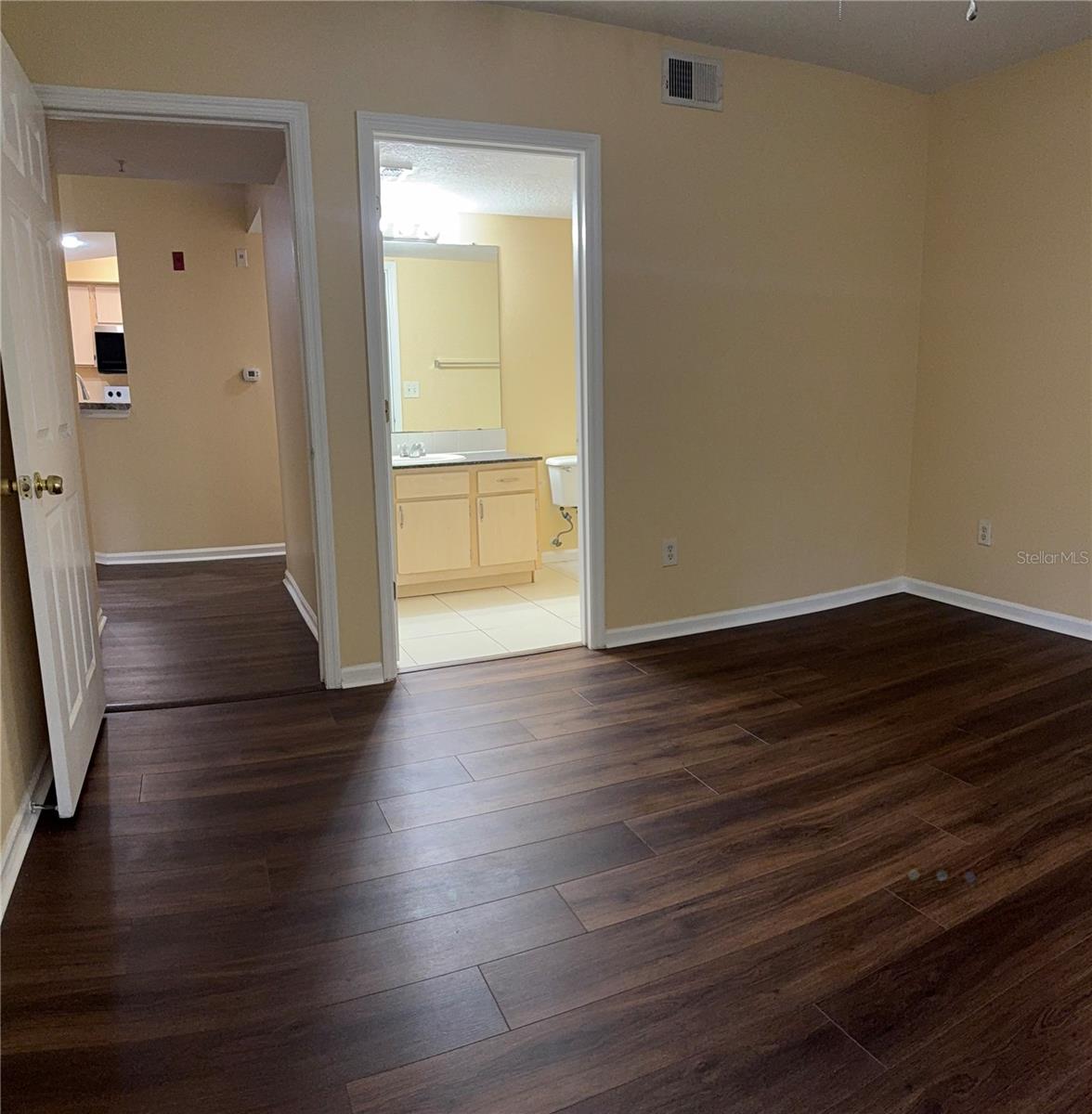 Image 15 of 32 For 738 Crest Pines Drive 718