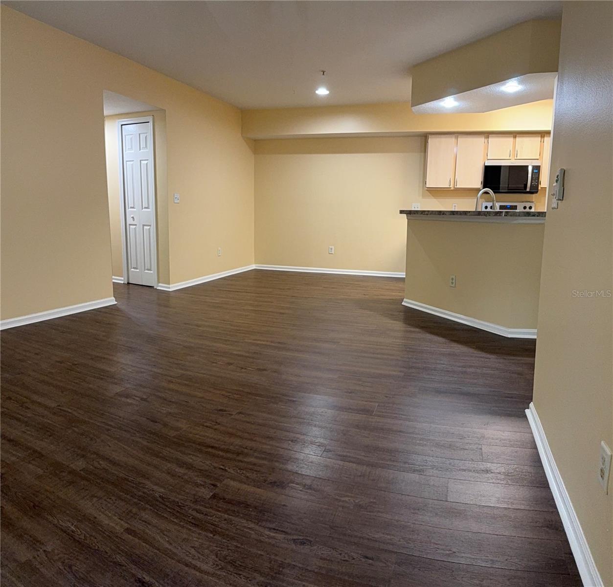 Image 7 of 32 For 738 Crest Pines Drive 718