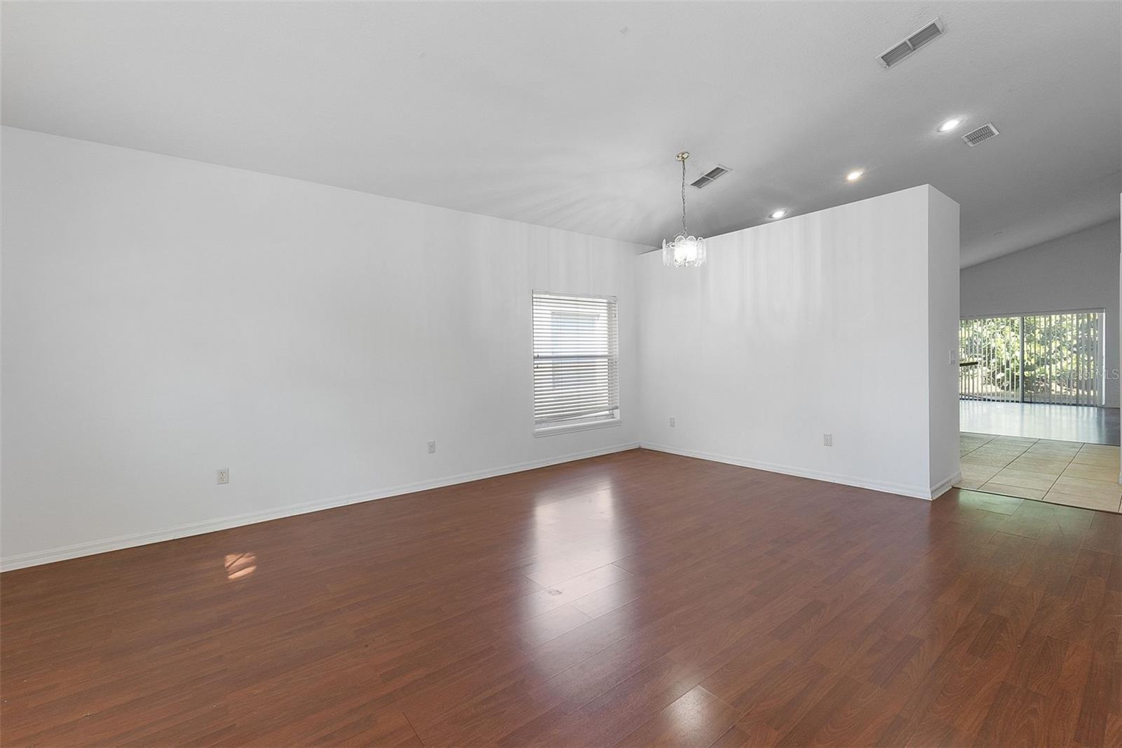 Image 11 of 30 For 230 Friesian Way