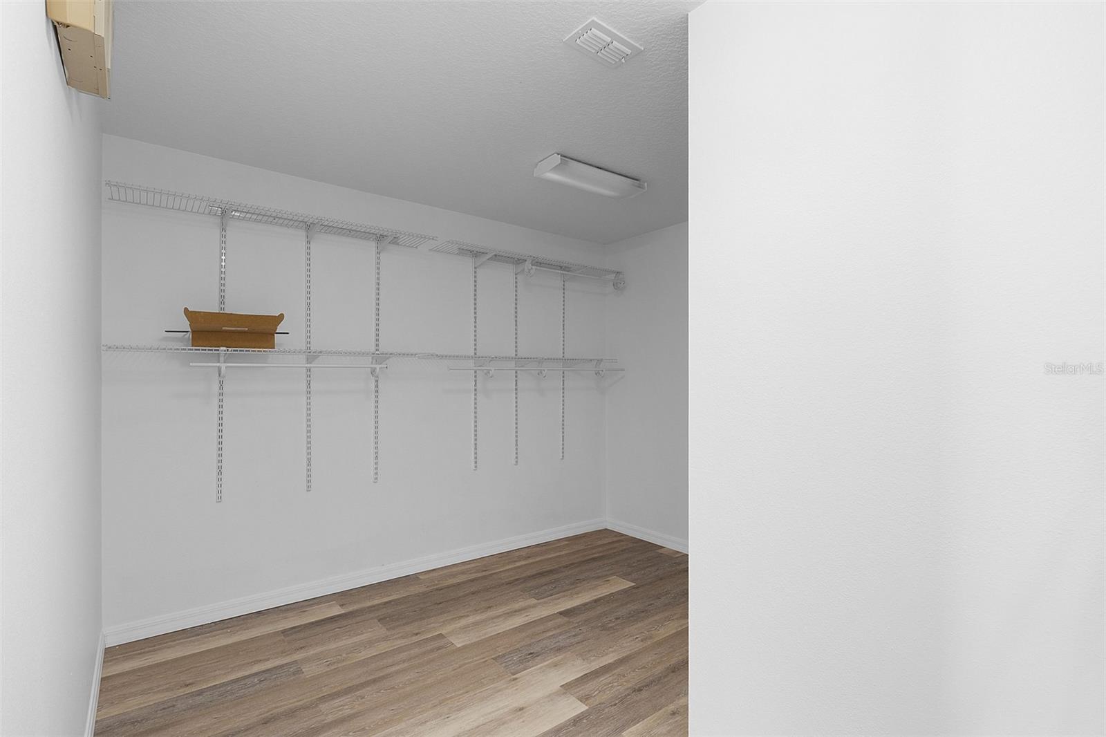 Image 18 of 30 For 230 Friesian Way