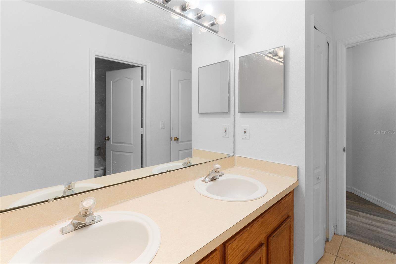 Image 26 of 30 For 230 Friesian Way