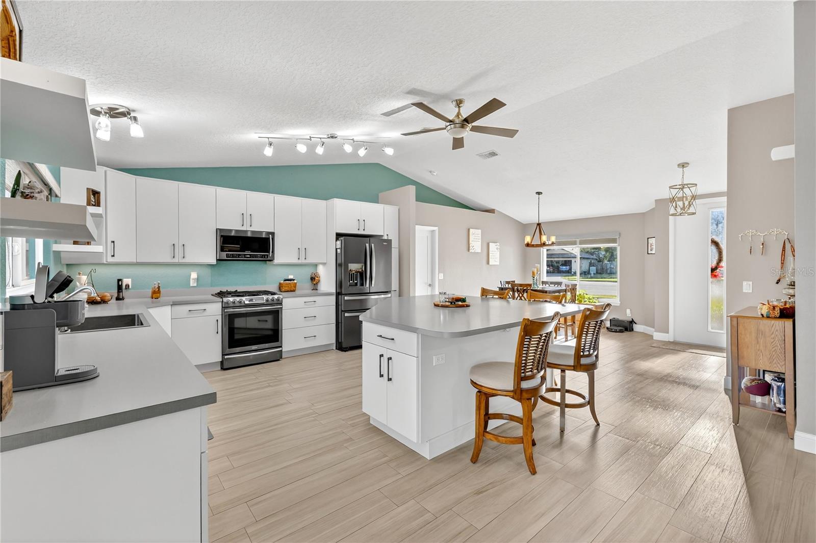 Image 6 of 31 For 1445 Ambra Drive