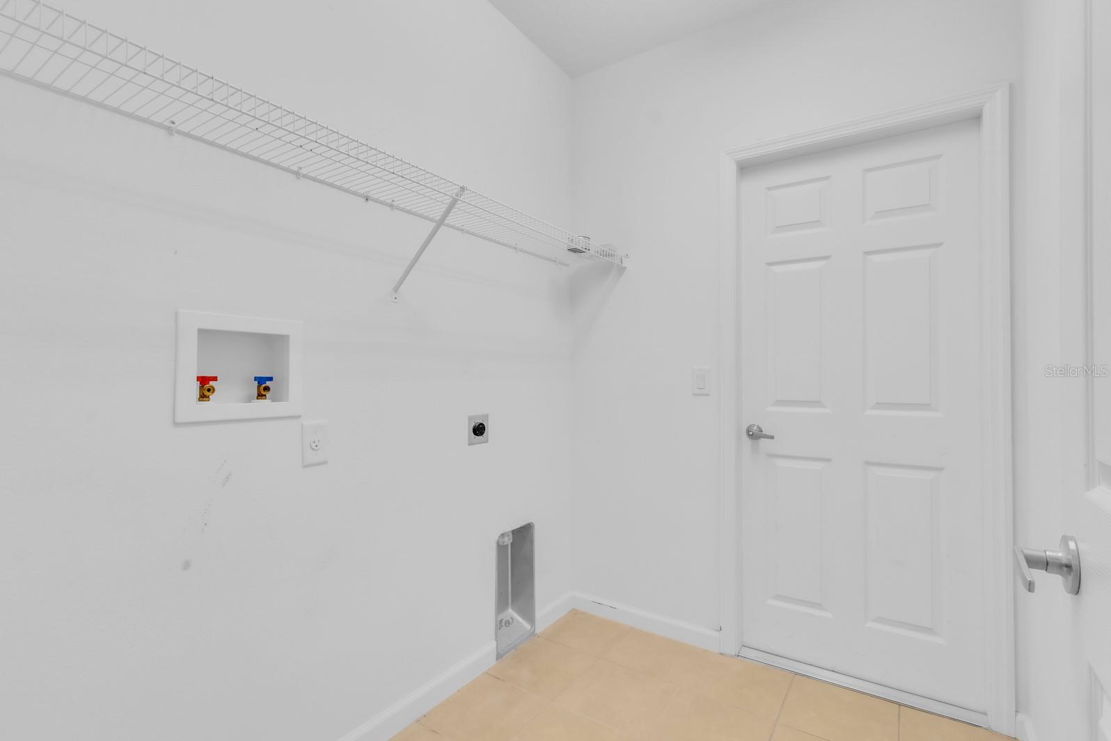 Image 16 of 18 For 2943 Casabella Drive